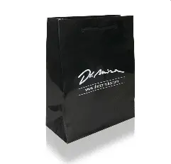 Bolsa negra con diseño