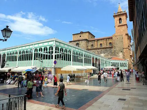 Plaza mercado de abastos Oviedo
