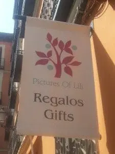 carteles de tiendas