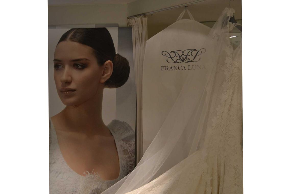 Guardatrajes de tela para vestidos de novia impresos