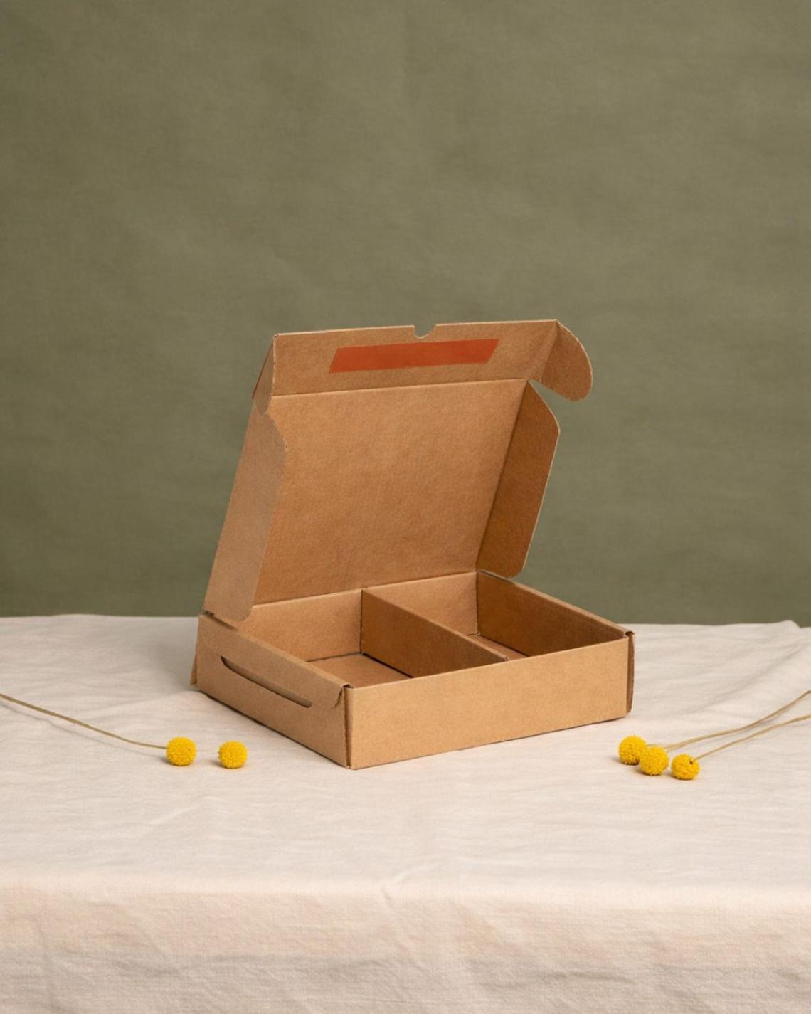 Cajas ecommerce con separadores de cartón reciclado 22x16x5 | Fabricadas por personas con discapacidad intelectual