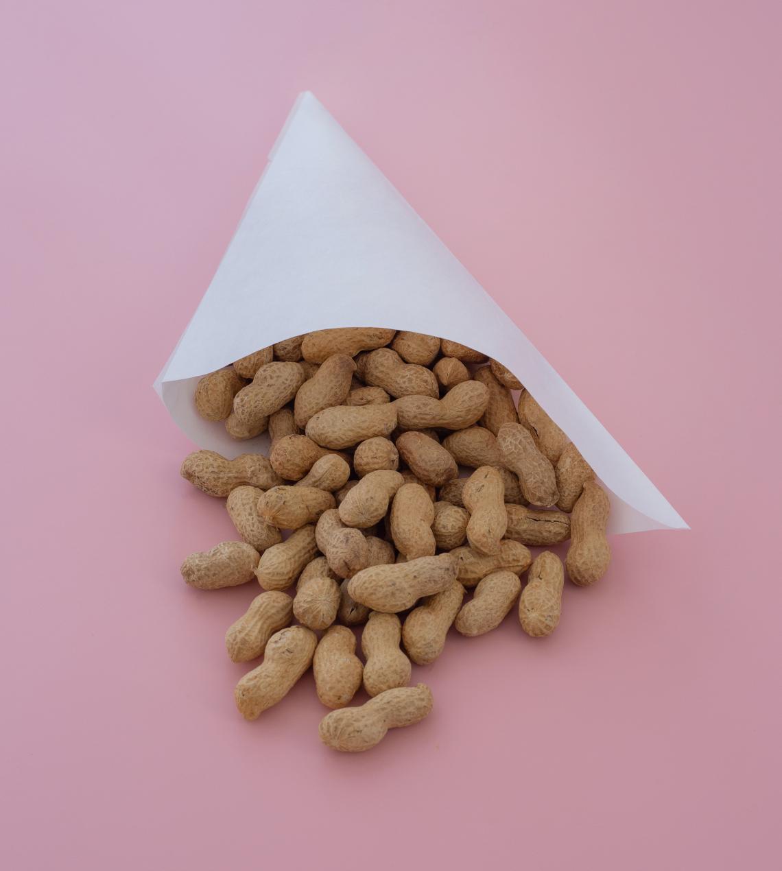 Conos de papel semiblanco 34x34 al por mayor