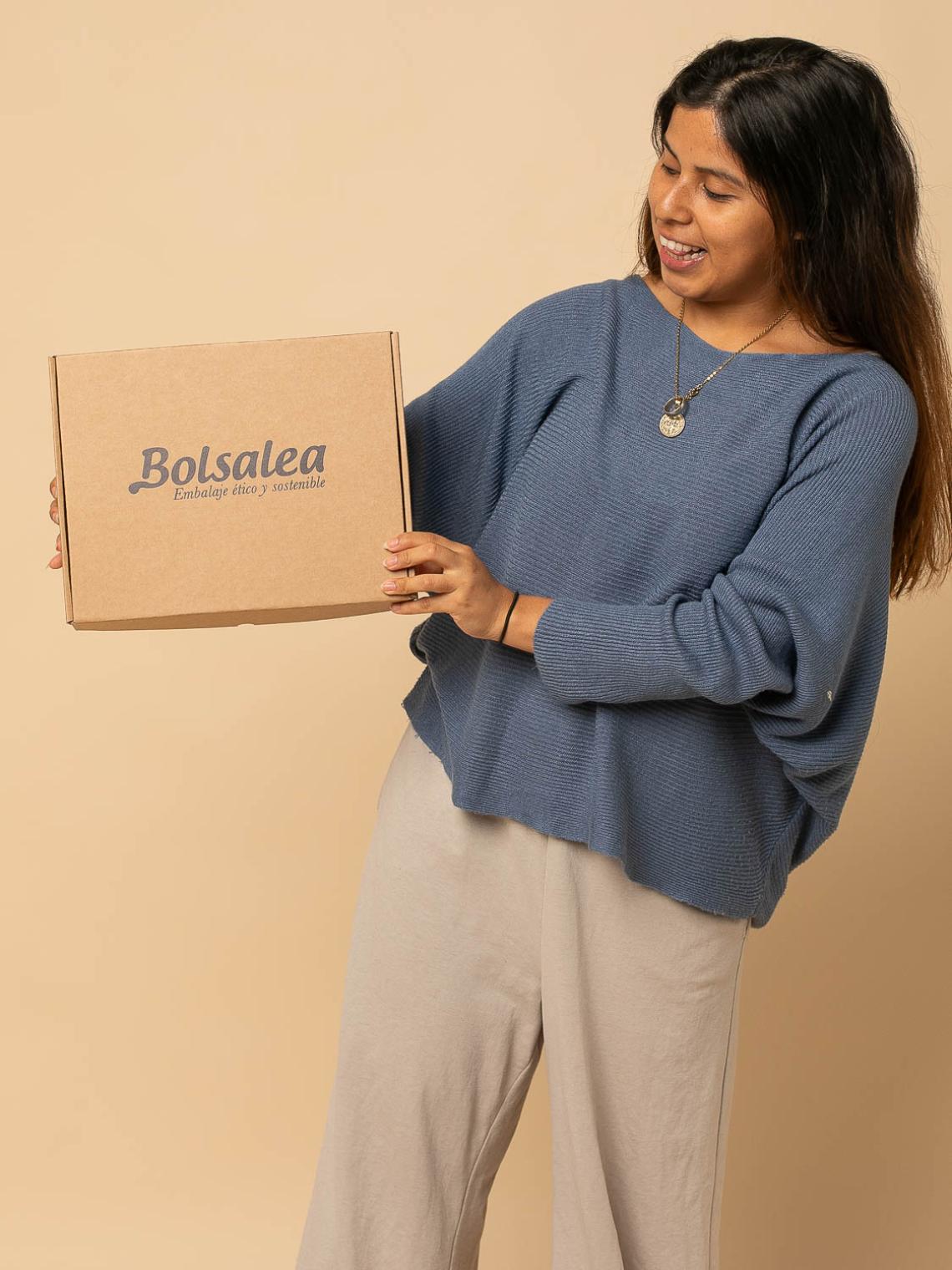 Cajas de cartón reciclado con separador para ecommerce 31x24x6 | Fabricadas por personas con discapacidad intelectual