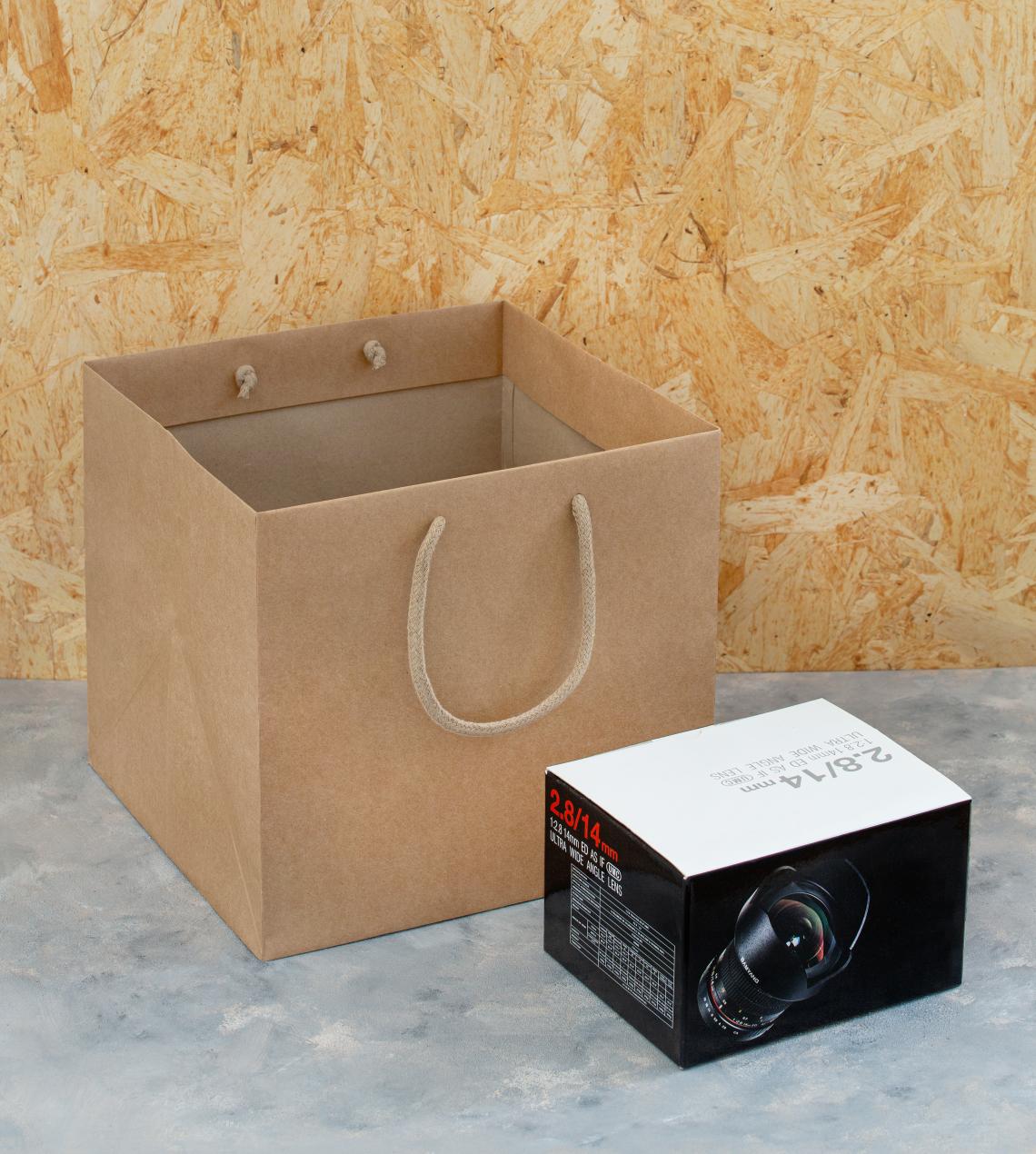 Bolsa de papel reciclado cuadrada 28x26x28