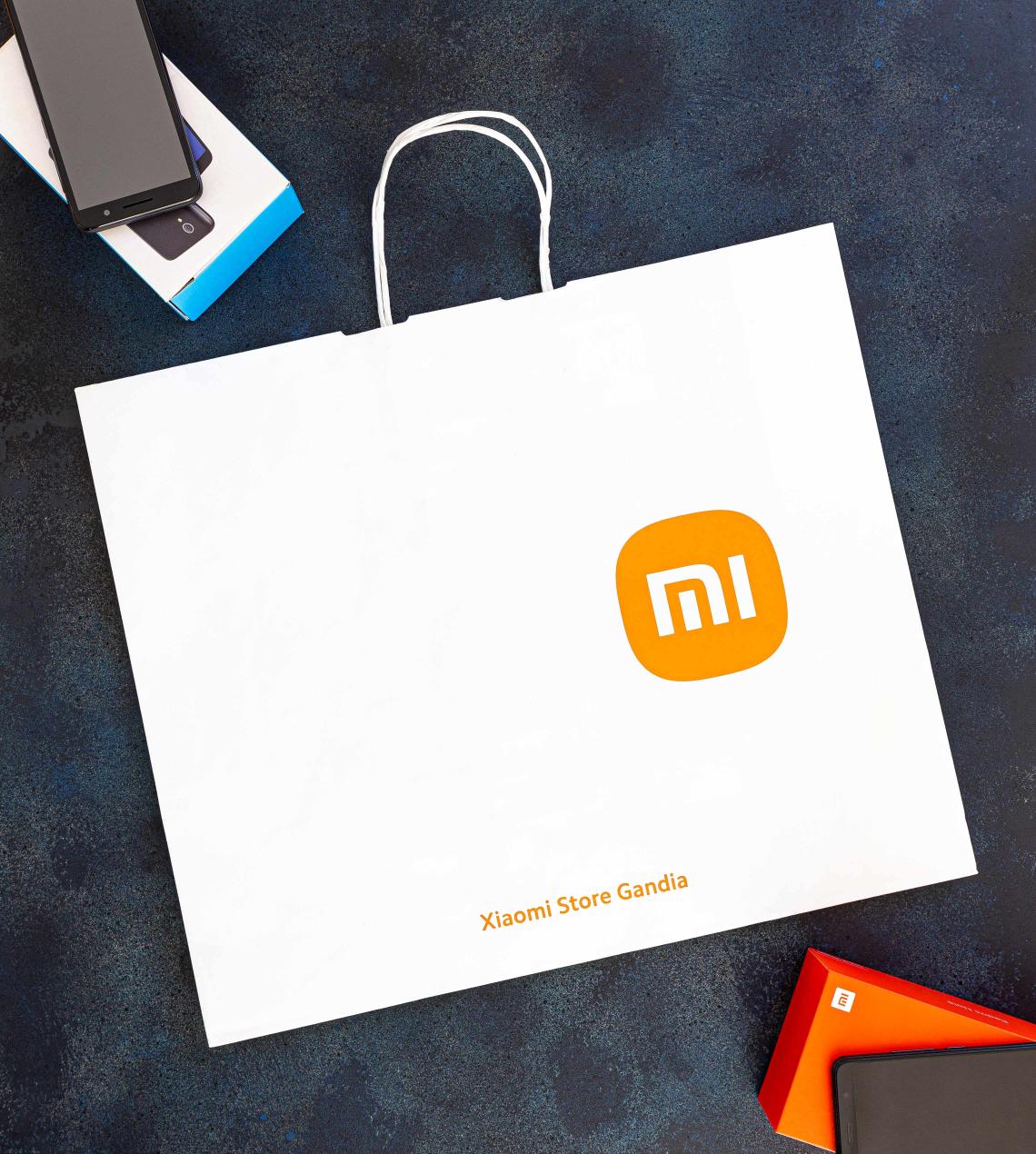 Bolsas papel de colores 120 g 42x35x12