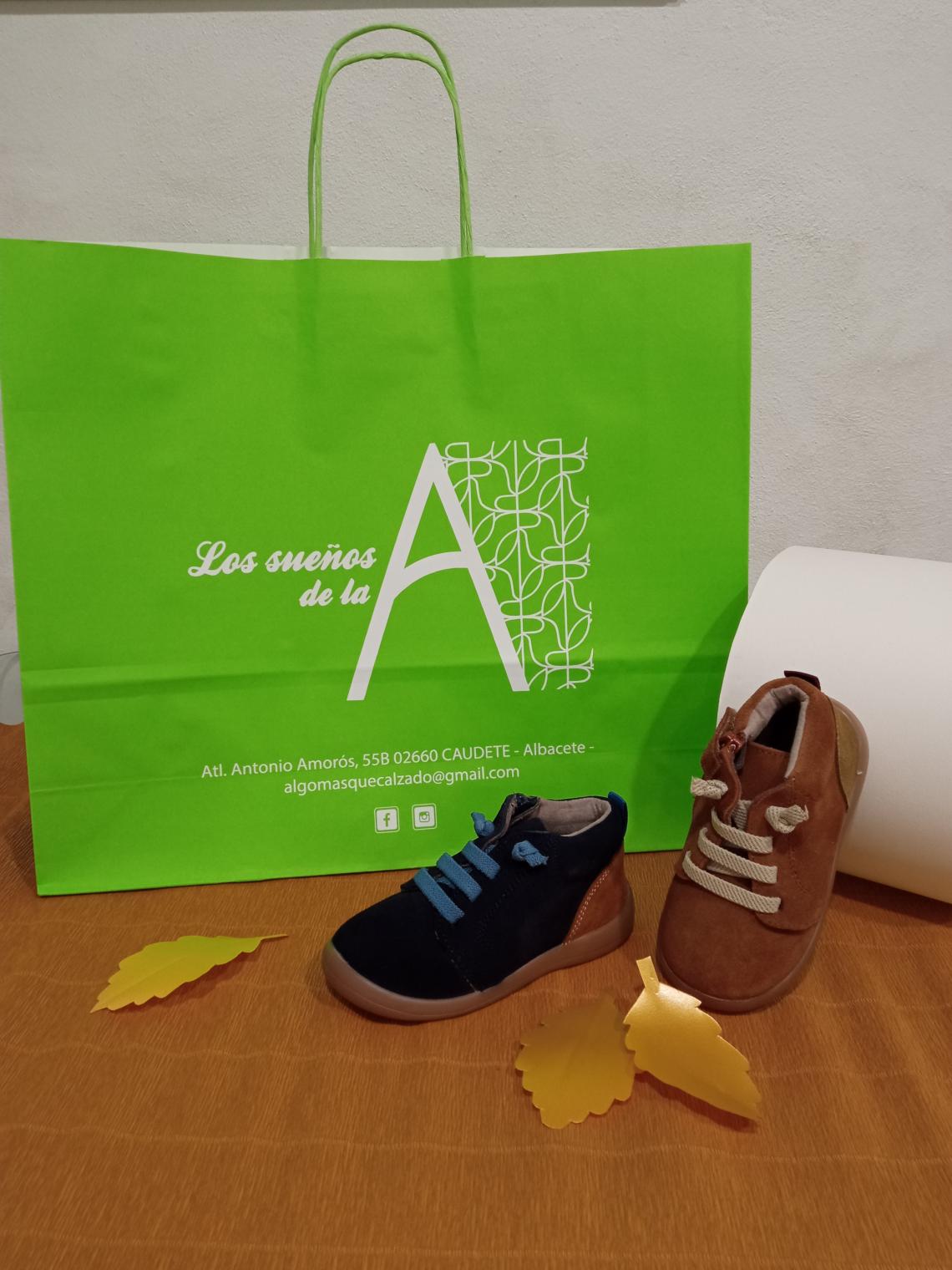 Bolsas papel de colores 120 g 42x35x12