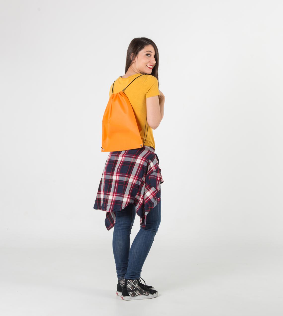 Mochila de tela naranja de cuerdas 36x42