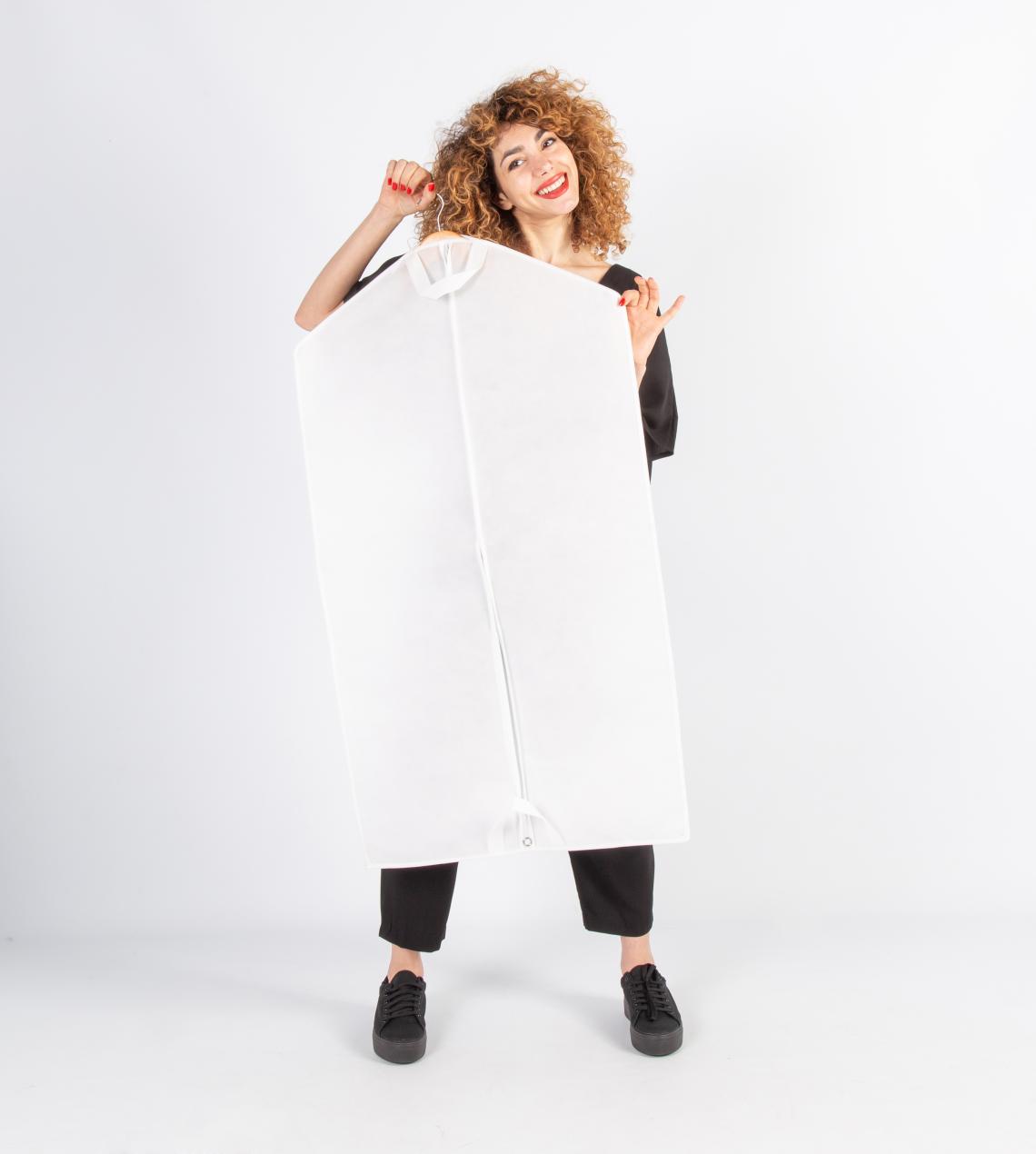 Fundas para trajes  de color blanco