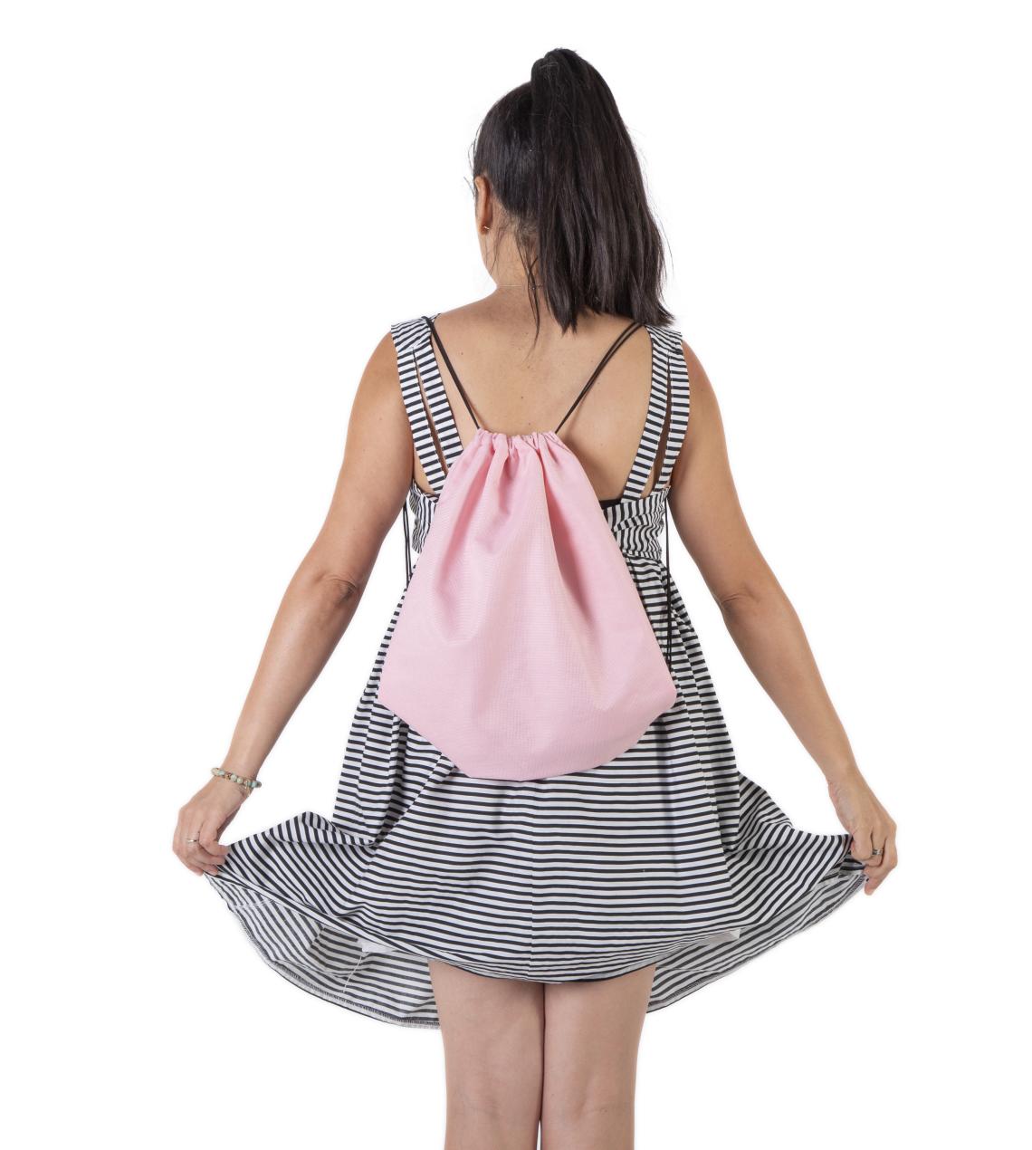 Mochila rosa de cuerdas de tejido reciclado  37x42