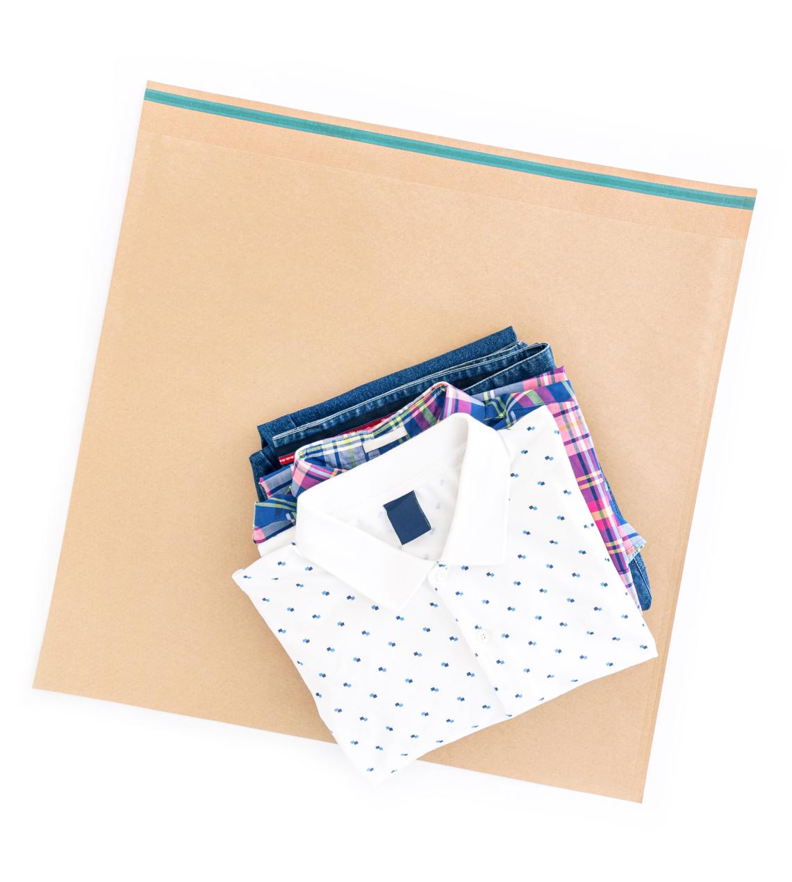 Sobre con 1 adhesivo para envios 55x53 Sobre con 1 adhesivo para envios 55x53