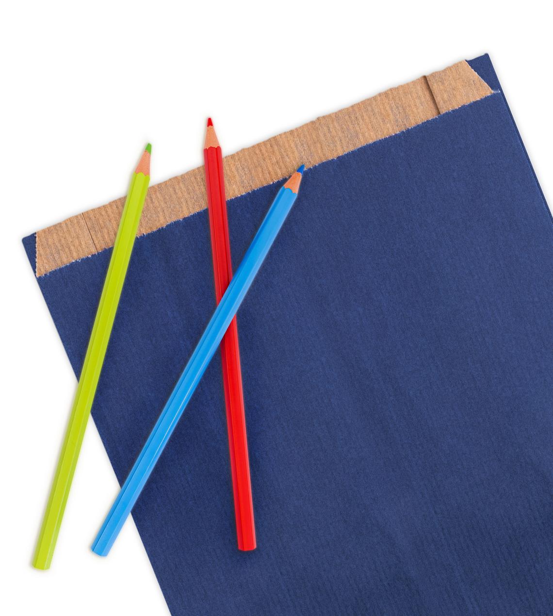 Sobres de papel con fuelle lateral kraft azul