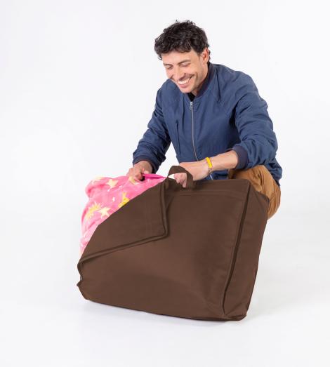 Bolsa para guardar edredón con asas de color marrón 55x45x15
