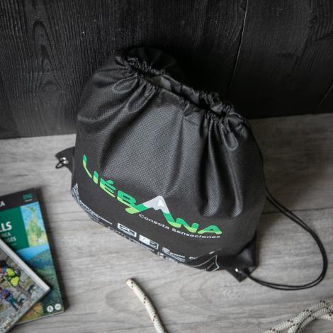 Mochila negra de tela 36x42 Tejido reciclado