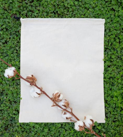 Sacos de algodón orgánico con cierre por un lado 150 gr 40x50 Made in Spain. Confección social