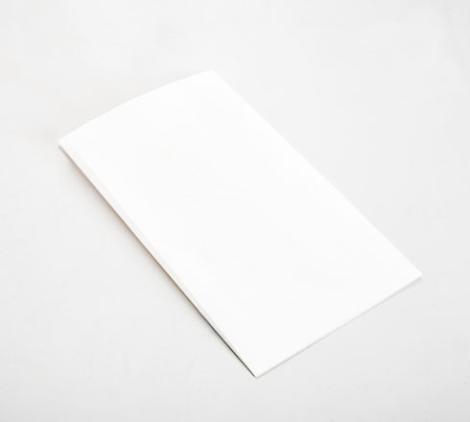 Sobres de papel blancos