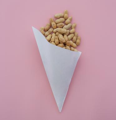 Conos de papel semiblanco 34x34