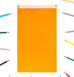 Sobres de papel de colores de 50 gr con fuelle 19x35x6