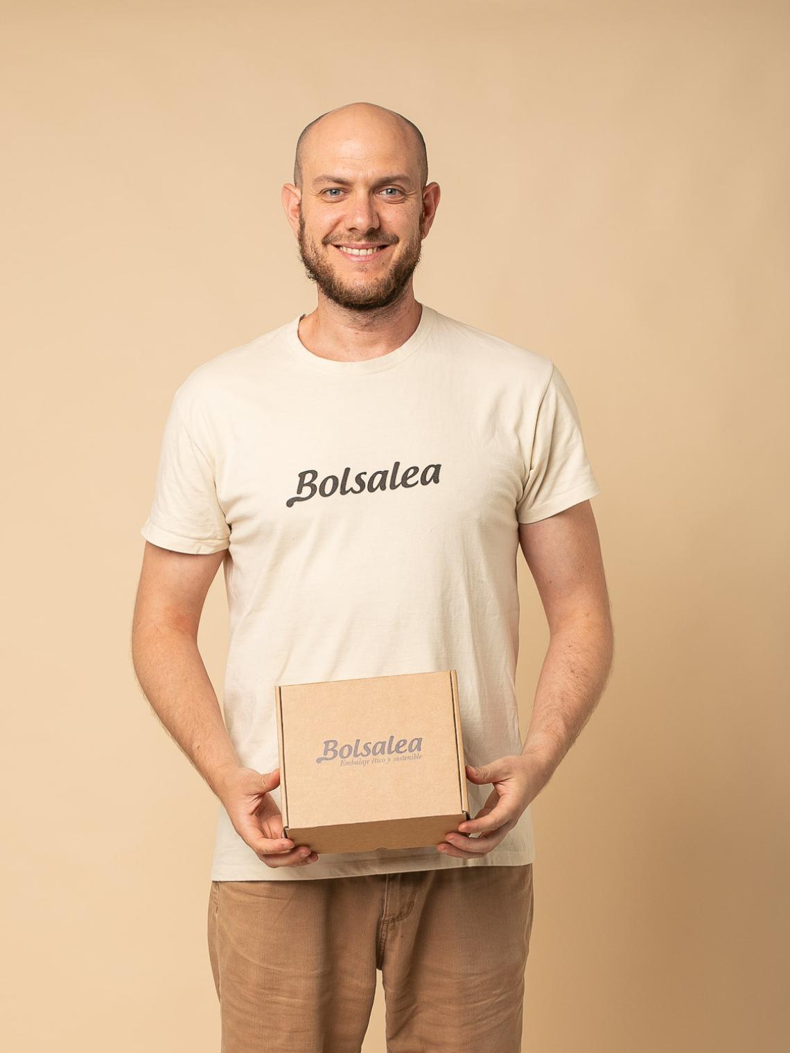 Cajas de cartón reciclado con separadores para ecommerce 21x18x8 | Fabricadas por personas con discapacidad intelectual