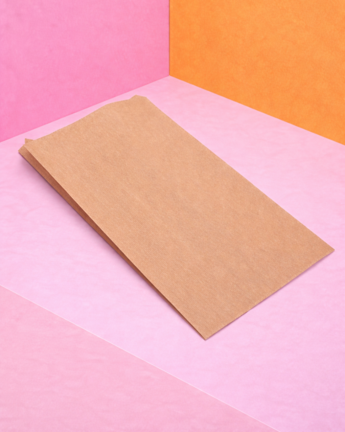 Sobres de papel blancos