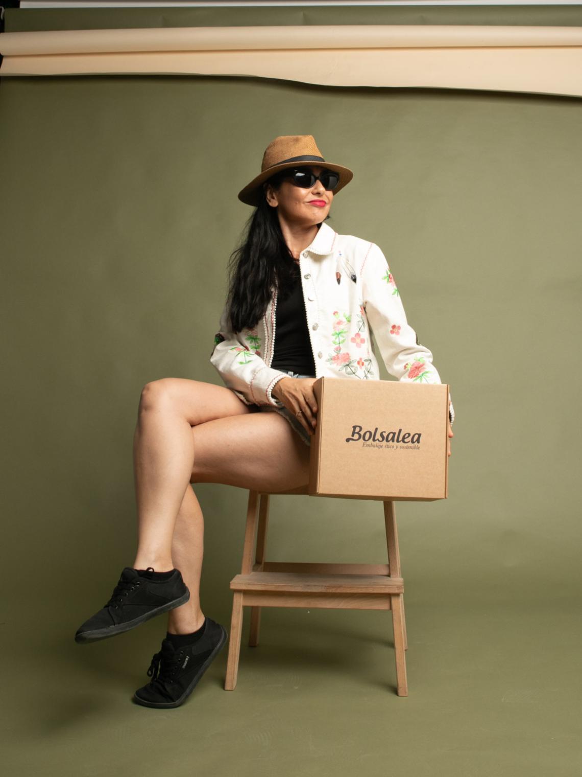 Cajas de cartón reciclado con separadores para ecommerce 29x25x12 | Fabricadas por personas con discapacidad intelectual