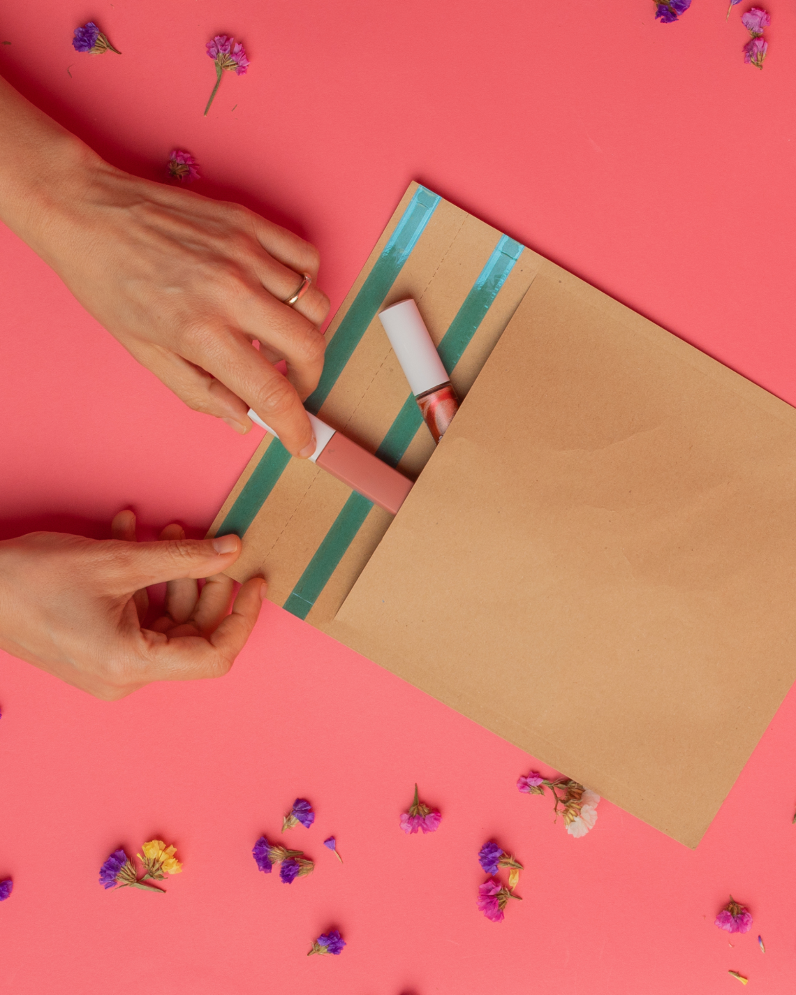 Sobres de papel para envíos y devoluciones