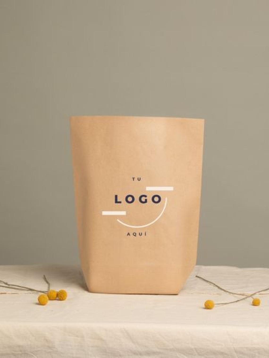 Bolsa de papel kraft hexagonal grande sin asas, ideal para guardar libretas y productos, fabricada en talleres inclusivos