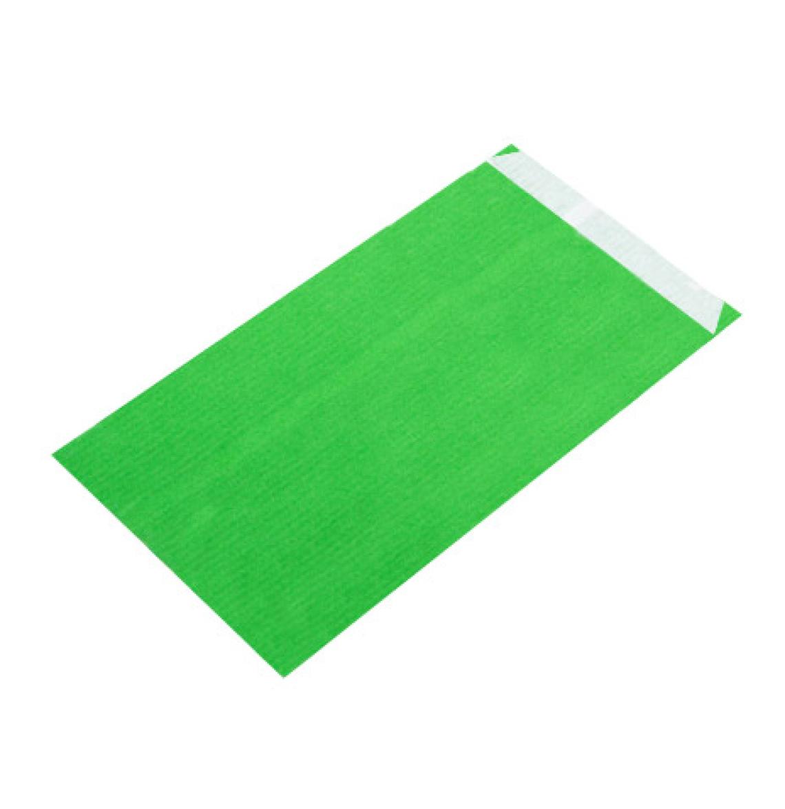 Sobres de papel de color verde