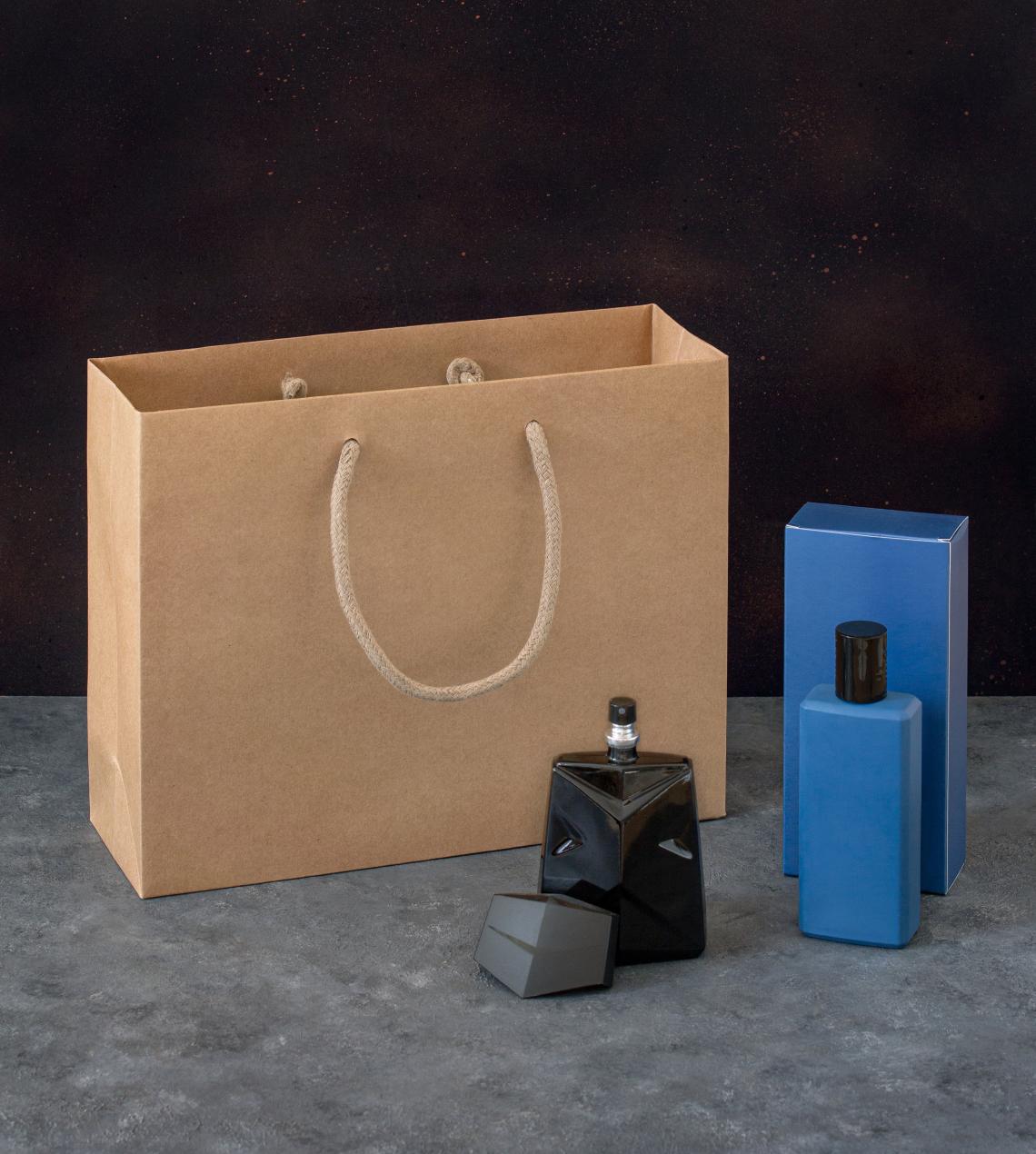 Bolsas de lujo kraft con products cosméticos
