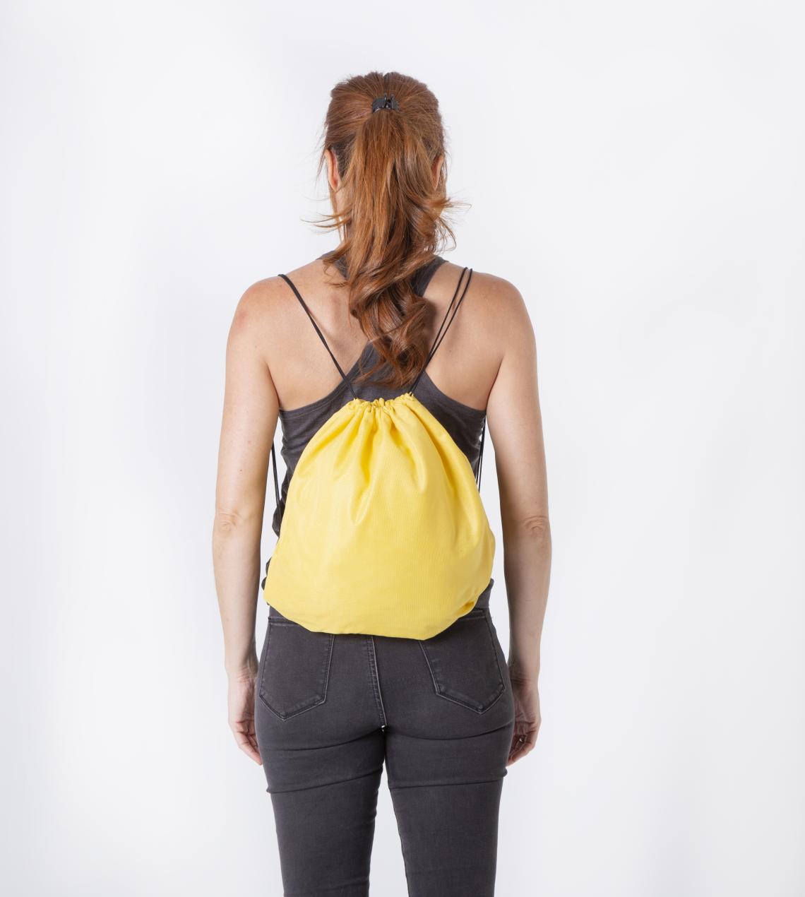 Mochila de cuerdas de tejido reciclado amarillo 37x42