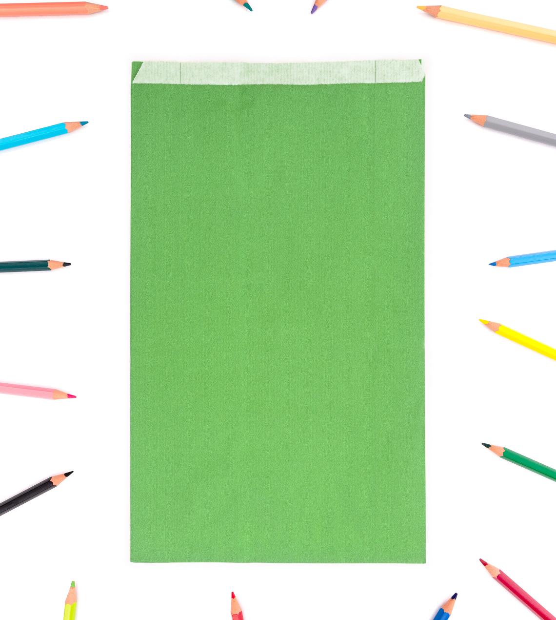 Sobres de papel de colores de 50 gr con fuelle 19x35x6