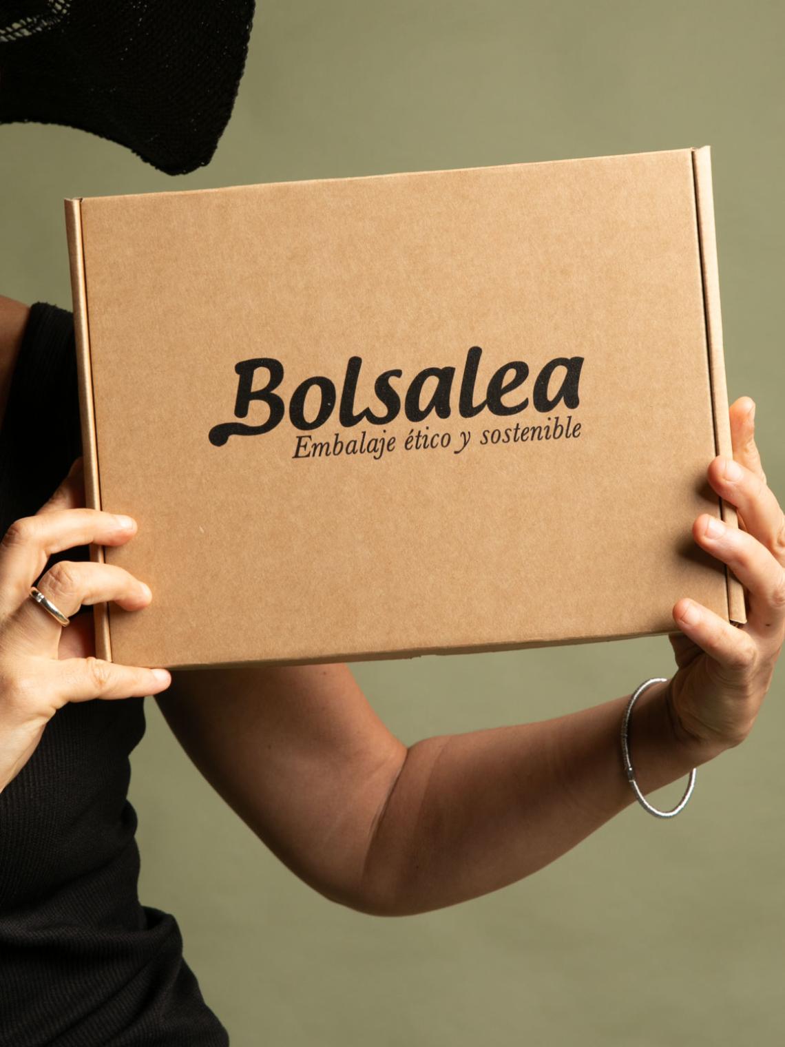 Cajas con separador ecommerce de cartón reciclado 27x20x5| Fabricadas por personas con discapacidad intelectual