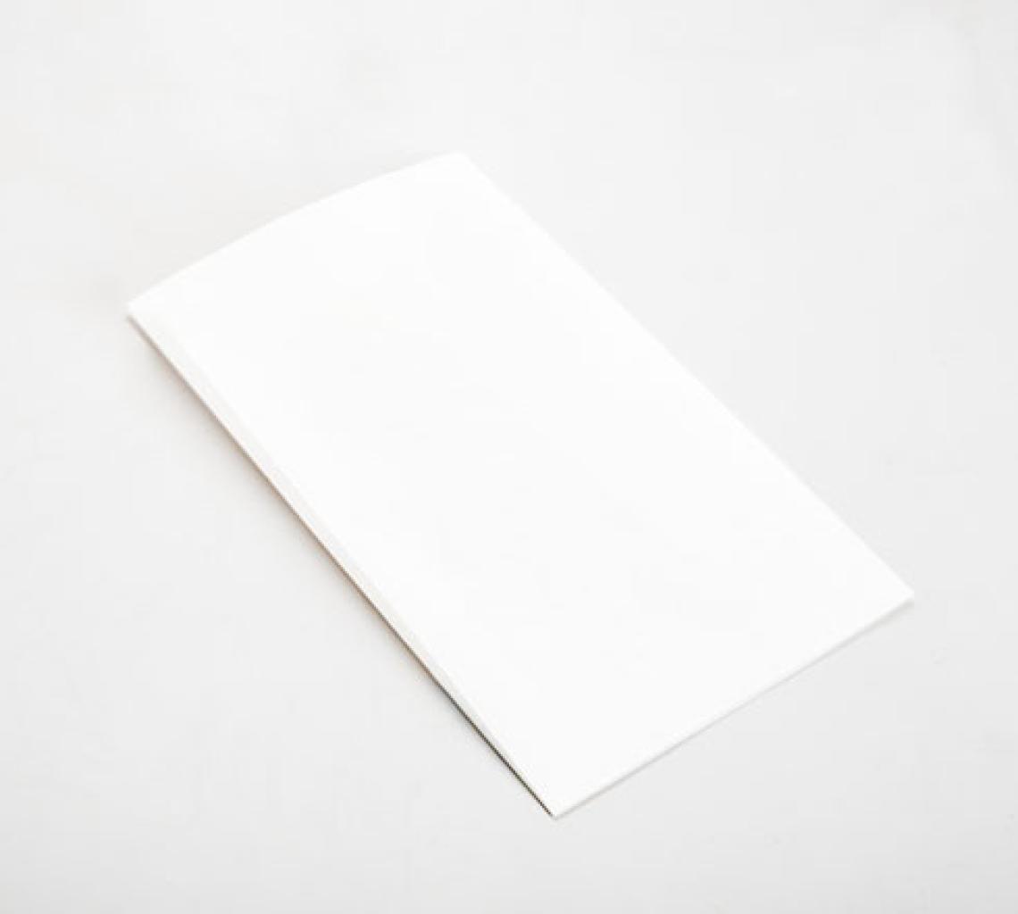 Sobres de papel blancos