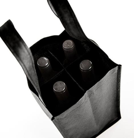 Bolsas de tela con cuatro botellas