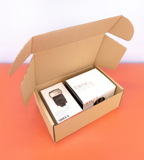 Cajas de cartón con productos dentro