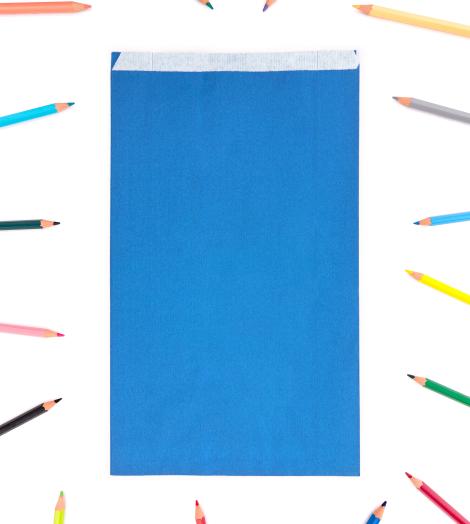 Sobres de papel de colores de 50 gr con fuelle 19x35x6 Sobres de papel de colores de 50 gr con fuelle 19x35x6