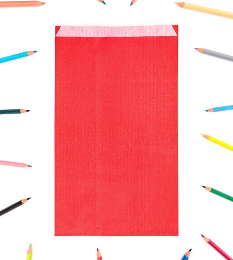 Sobres de papel de colores de 50 gr con fuelle 19x35x6 Sobres de papel de colores de 50 gr con fuelle 19x35x6