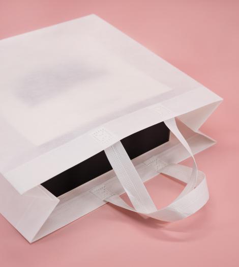 Bolsas hechas con tejido reciclado comprar Bolsas hechas con tejido reciclado blanco