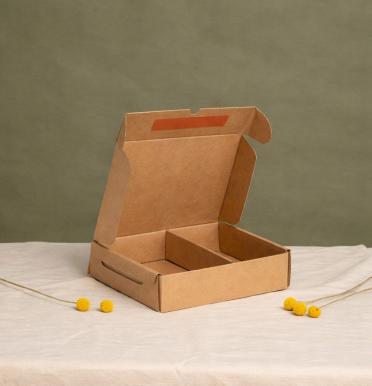 Cajas ecommerce con separadores de cartón reciclado 22x16x5 | Fabricadas por personas con discapacidad intelectual