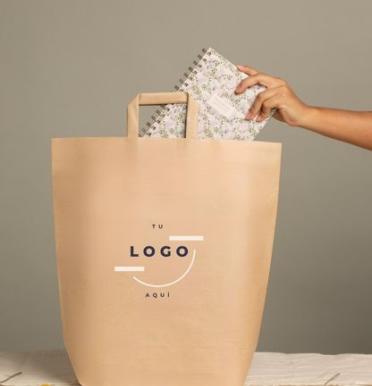 Bolsa de papel con asa plana 25x40x14 cm | Fabricado con impacto social Bolsa de papel con asa plana 25x40x14 cm | Fabricado con impacto social