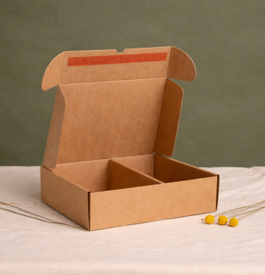 Cajas de cartón reciclado con separador para ecommerce 21x18x8 | Fabricadas por personas con discapacidad intelectual