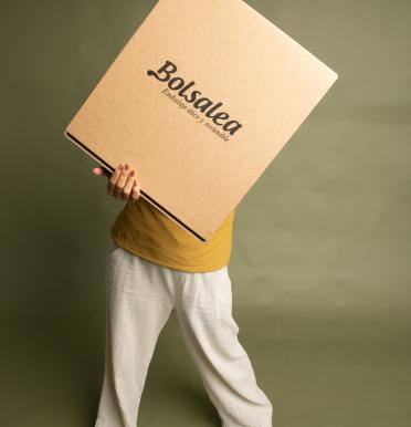 Caja para ecommerce plana 35x40x5 cm | Fabricadas con Impacto Social Caja para ecommerce plana 35x40x5 cm | Fabricadas con Impacto Social