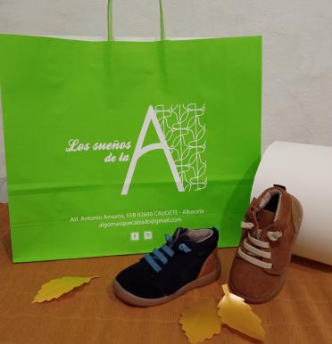 Bolsas papel de colores 120 g 42x35x12