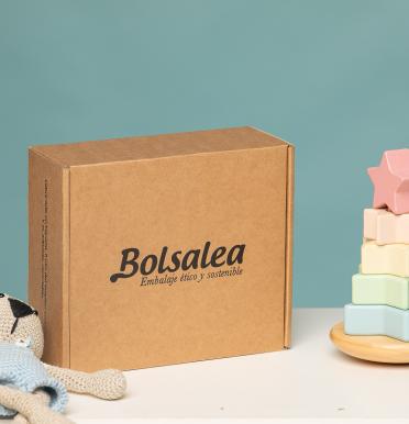 Cajas de cartón reciclado para ecommerce 21x18x8 | Fabricadas por personas con discapacidad intelectual