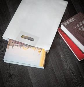 Bolsas celulosa asa troquel 31x47x7