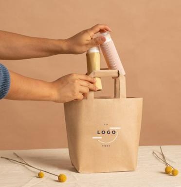 Bolsa de papel con asa plana 16x19x8 cm | Fabricado con impacto social Bolsa de papel con asa plana 16x19x8 cm | Fabricado con impacto social