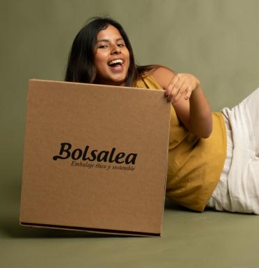 Caja para ecommerce plana 41x42x5 cm | Fabricadas con Impacto Social Caja para ecommerce plana 41x42x5 cm | Fabricadas con Impacto Social